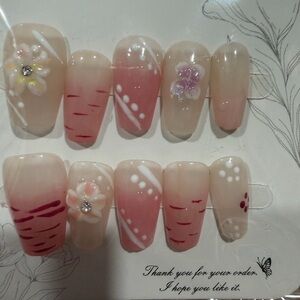 Floral Pink and White Press-On Nails size medium